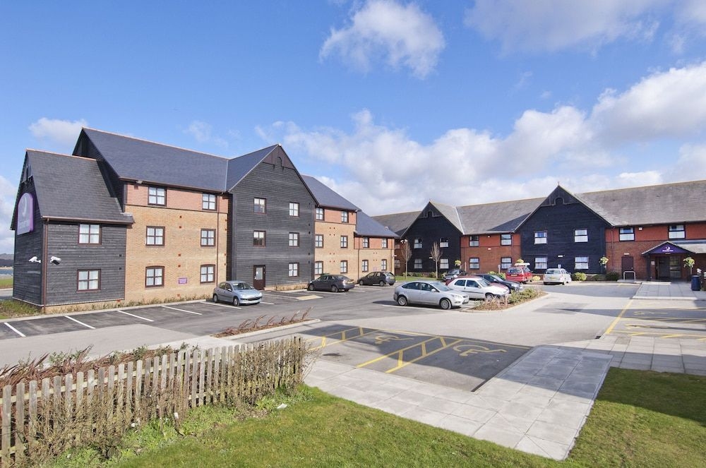 Premier Inn Poole Centre (Holes Bay)3