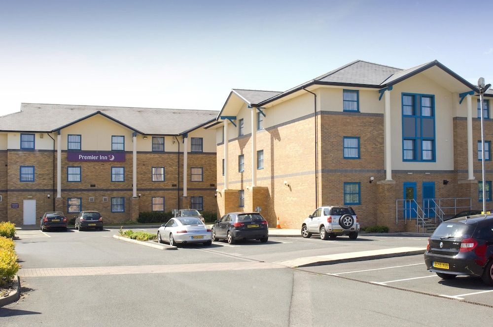Premier Inn Wolverhampton (North)4