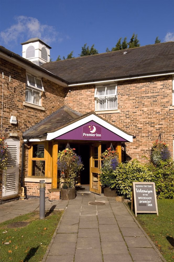 Premier Inn Wrexham North (A483)2