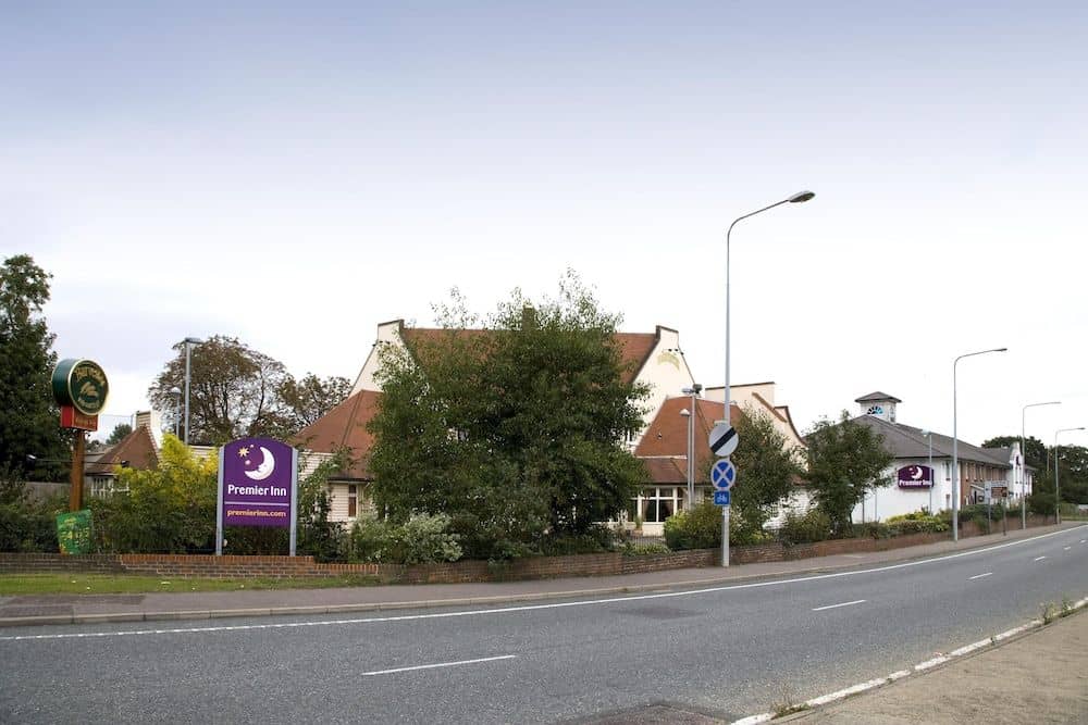 Premier Inn Basildon (Rayleigh) Premier Inn Basildon (Rayleigh)