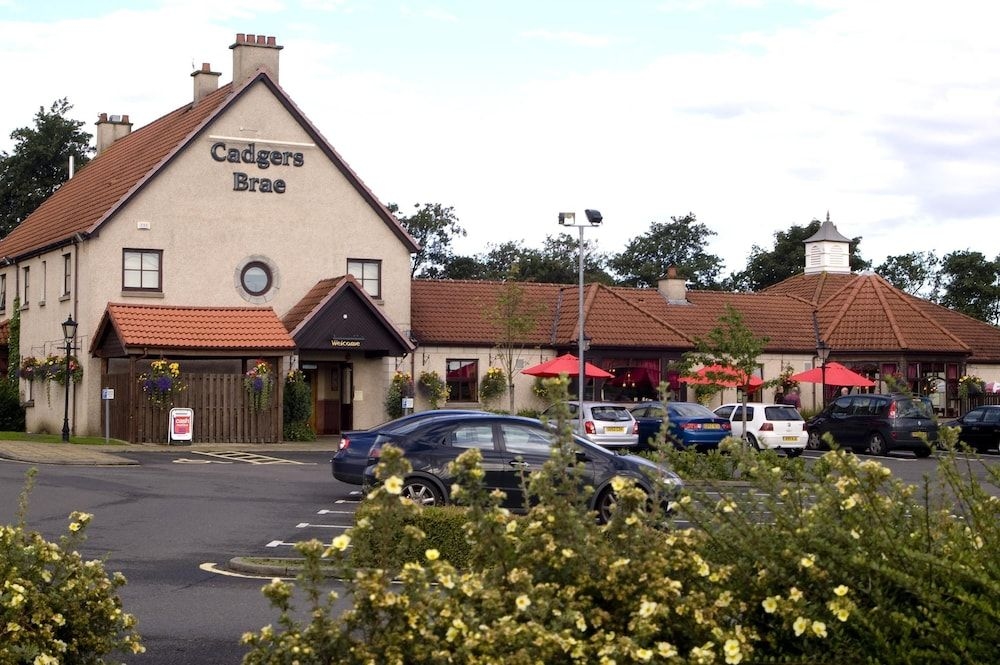Premier Inn Falkirk East0