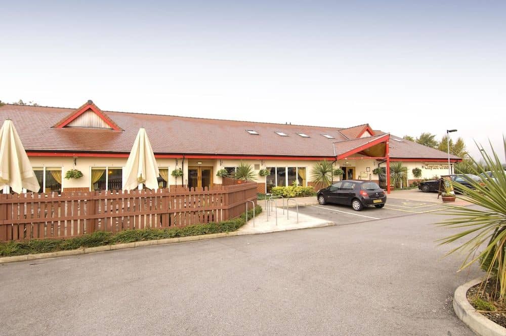 Premier Inn Oldham Central Premier Inn Oldham Central
