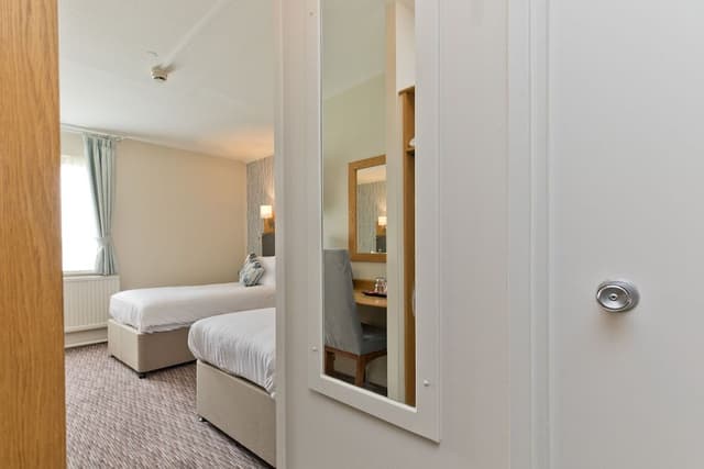 Twin Room, Ensuite