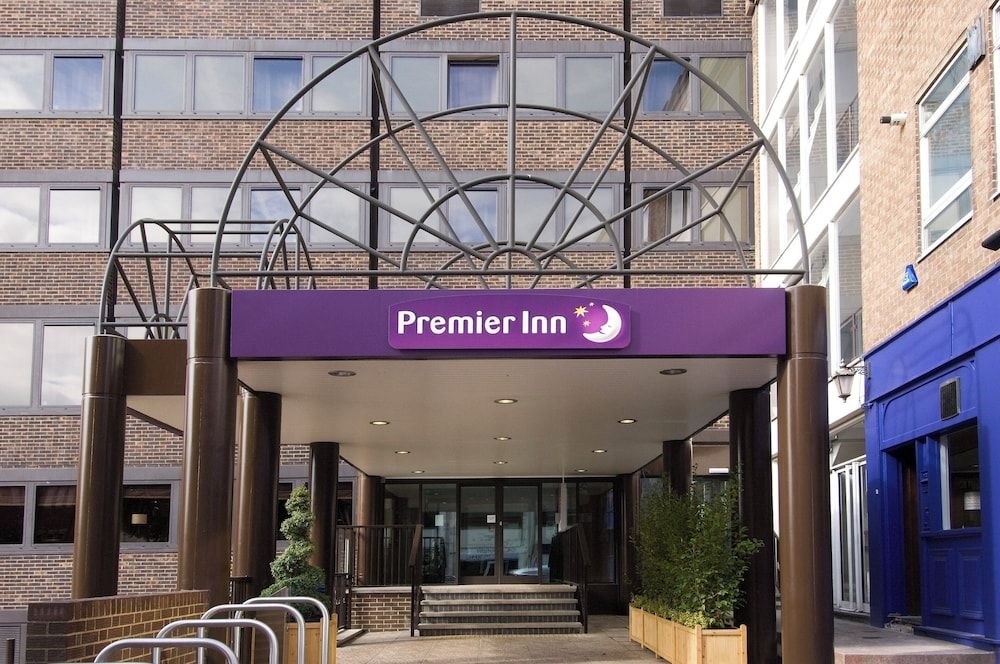 Premier Inn Brentwood3