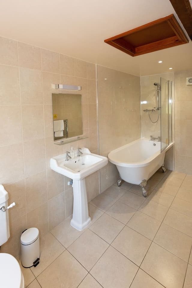Suite, Ensuite