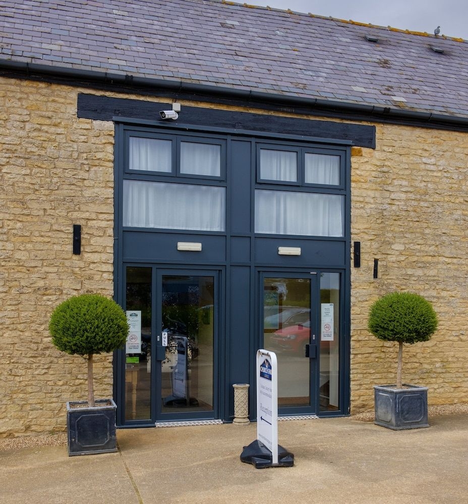 Church Farm Lodge0