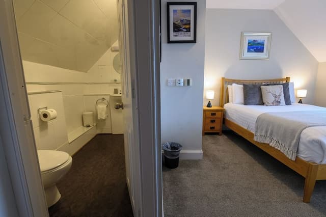Comfort Double Room, Ensuite, Sea View