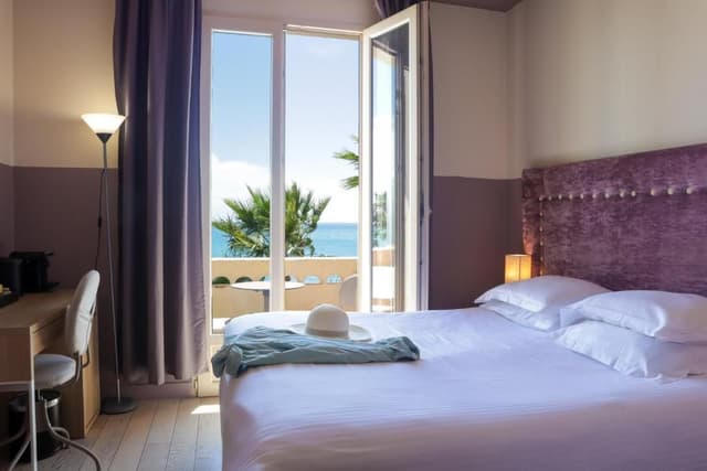 Chambre Double Deluxe avec Balcon - Vue sur Mer