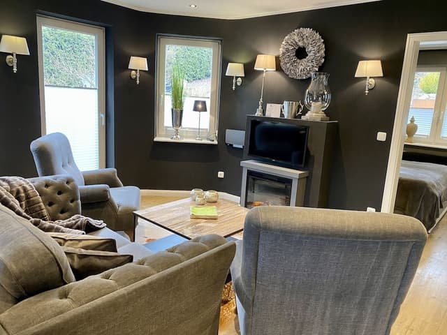 Design Apartment, 2 Bedrooms, Fireplace, Garden View