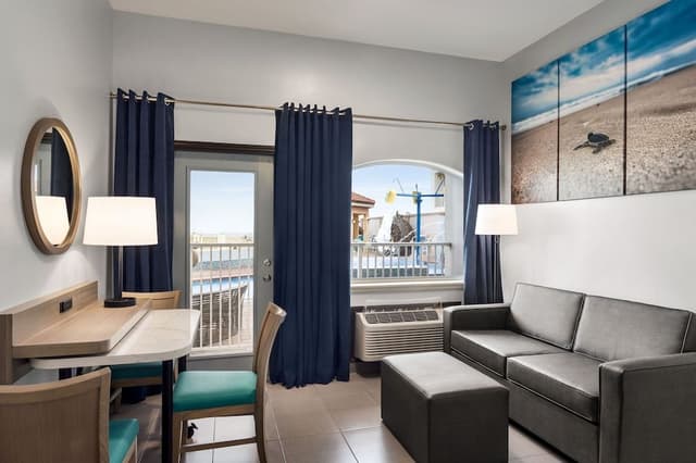 Standard Double Room, Pool View