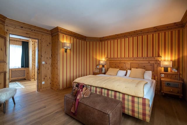 Luxury Suite (Steffani)