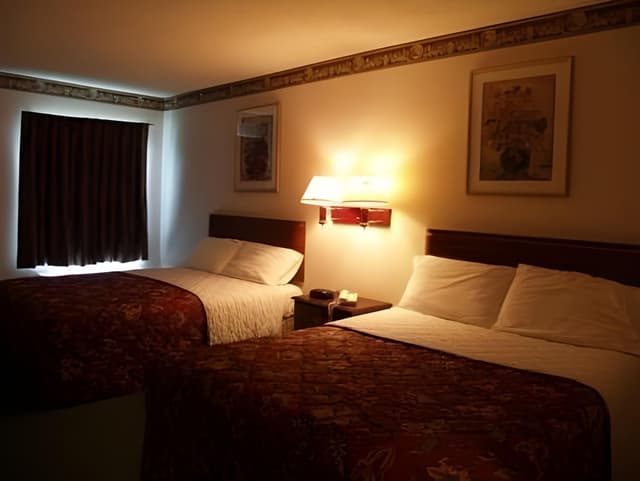 Standard Room with Two Queen Beds