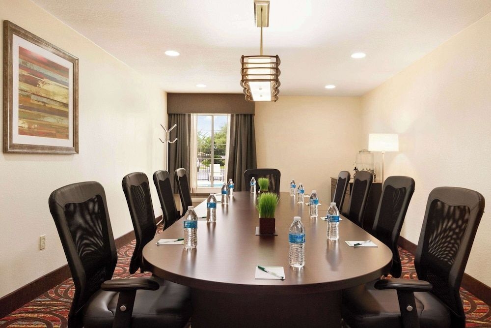 Wingate by Wyndham San Marcos4