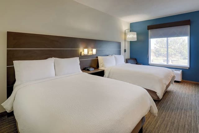 Suite, Multiple Beds