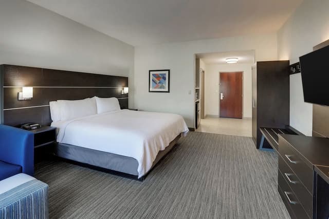 Standard Room, 1 King Bed with Sofa bed