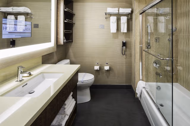 Deluxe Room, 2 Queen Beds (Two Queen Bed Non-Smoking Room)
