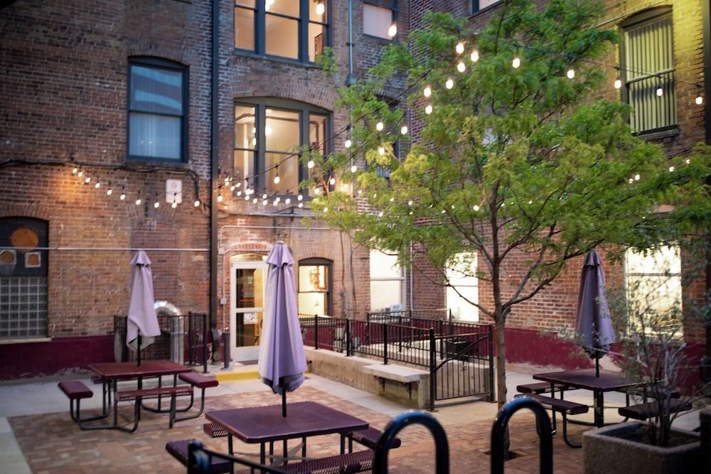 AAE 11th Avenue Hostel4