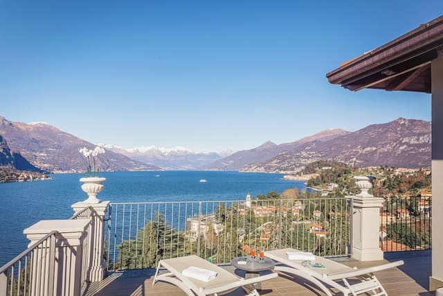 Suite, Lake View, Tower