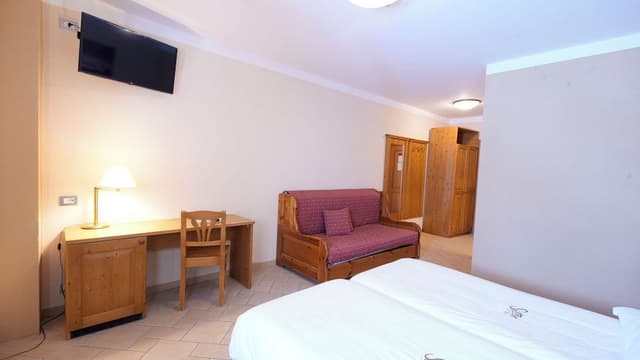 Superior Room, Mountain View