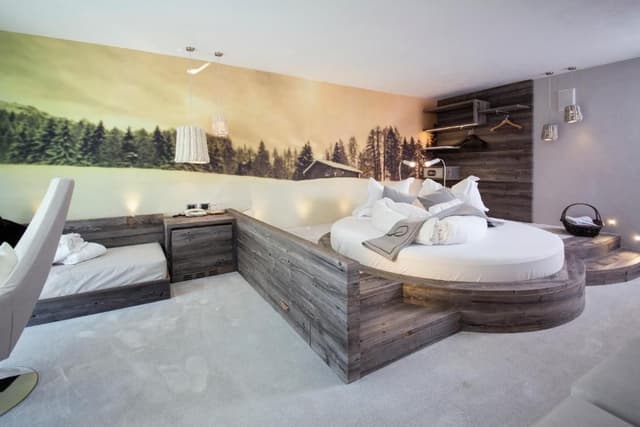 Suite with Mountain View