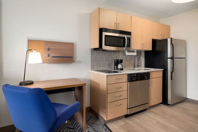 Studio Suite, 1 Queen Bed