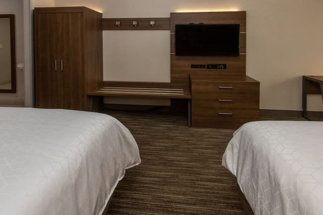 Standard Room, 2 Queen Beds