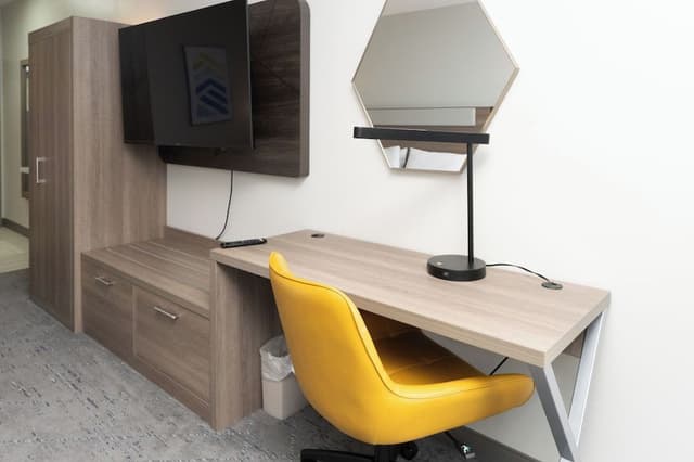 Suite, 1 King Bed