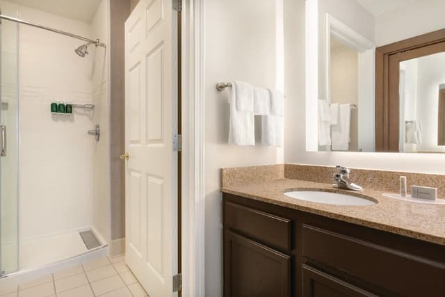 Suite, 2 Bedrooms