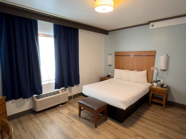 Superior Room, 1 Queen Bed