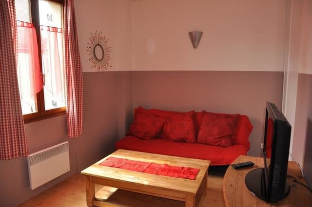 Apartment (Violette)