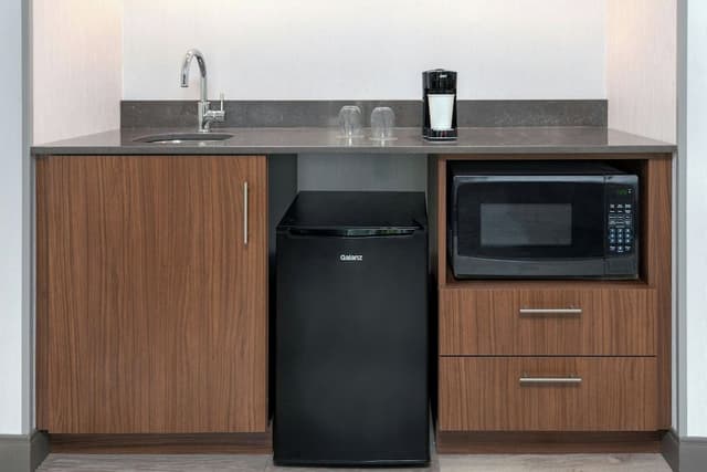 Suite, 1 Bedroom, Balcony