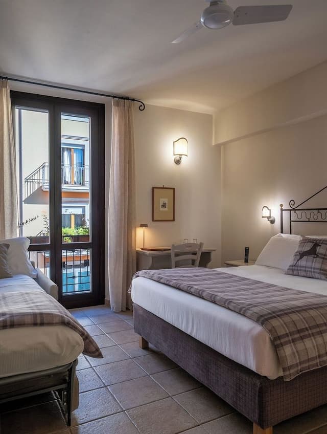 Comfort Triple Room