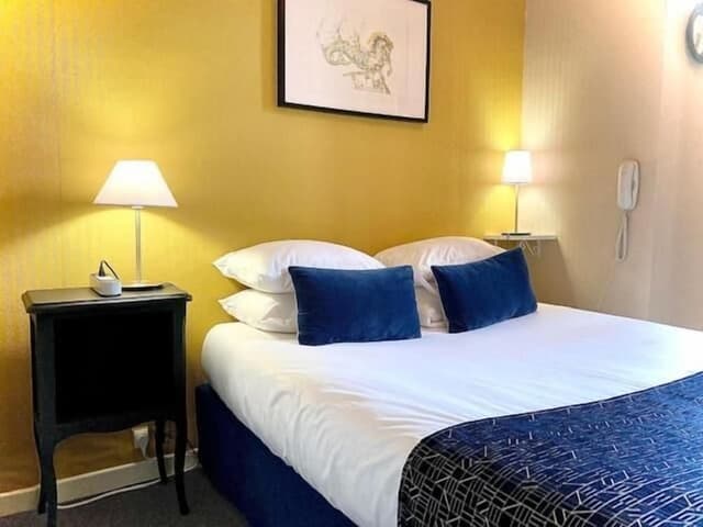 Classic Double Room, City View