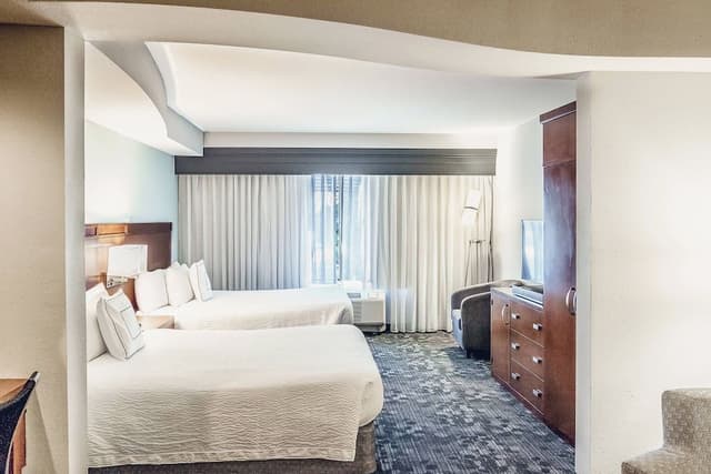 Room, 2 Queen Beds, River View (Hearing Accessible)