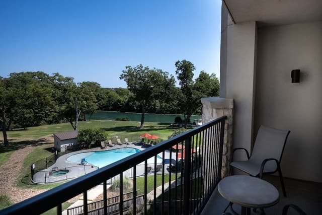 Room, 2 Queen Beds, River View (Balcony)