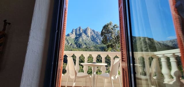Superior Double Room, Mountain View, Sea Facing