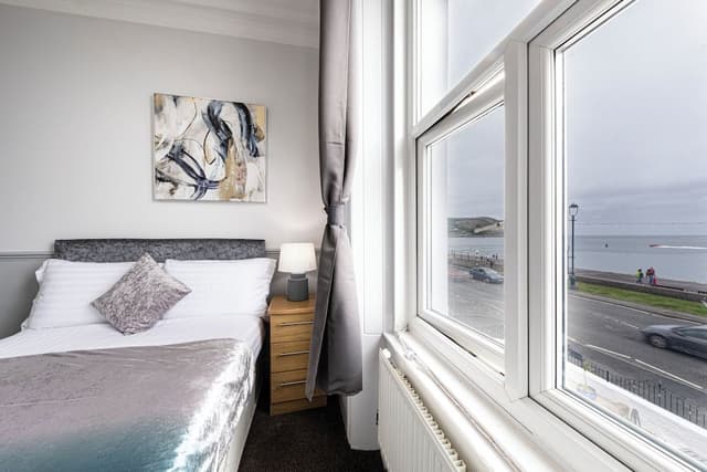 Standard Double Room, Ensuite, Sea View