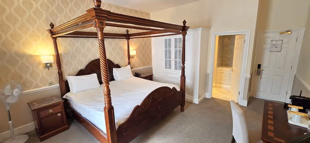Manor House Four Poster Room