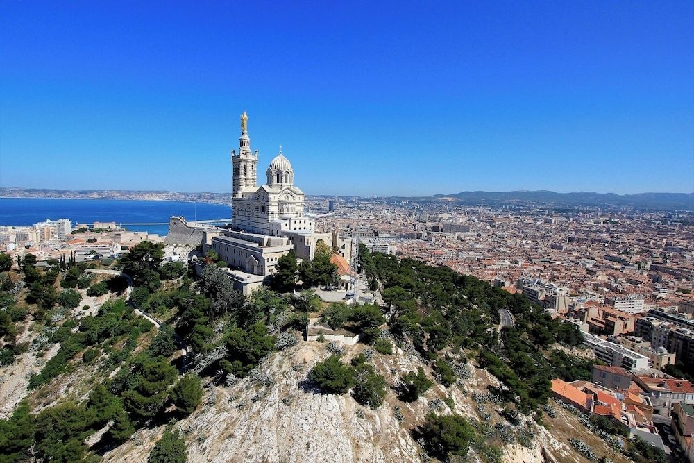 Kyriad Marseille Les Pennes Mirabeau Aeroport1
