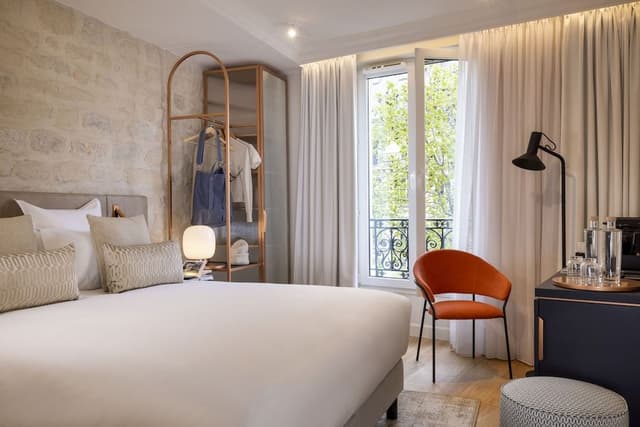 Executive Room
