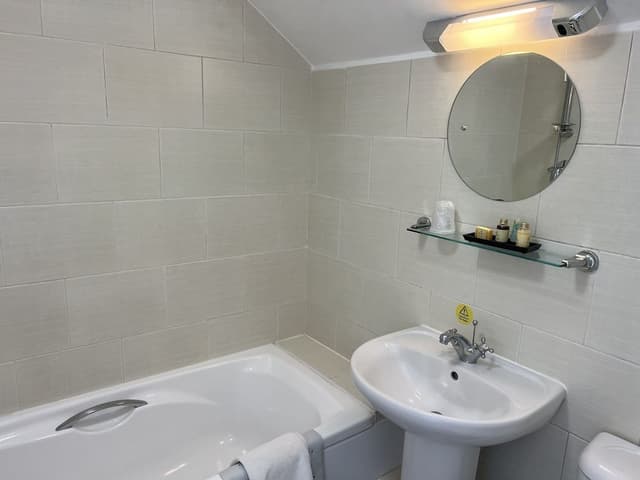 Main Lodge Double Ensuite with Garden View