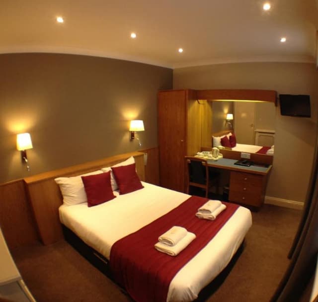 Basic Double Room
