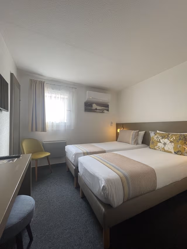 Comfort Twin Room