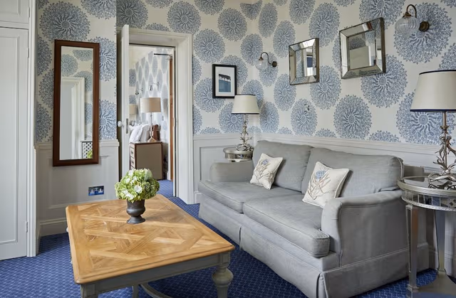 House (Suite)