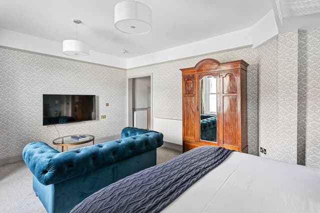 Standard Double or Twin Room (Suite)