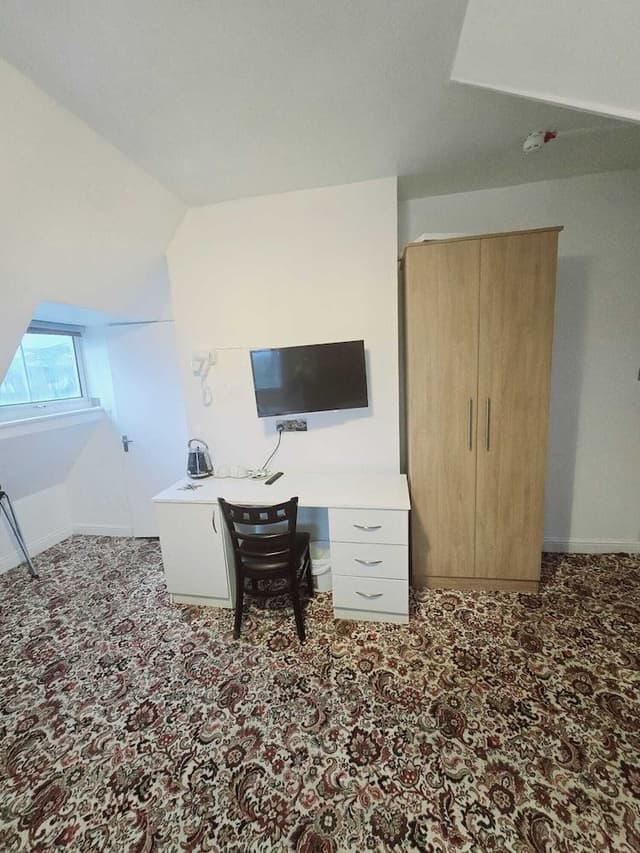 Family Room, Multiple Beds