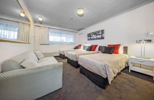 Classic Apartment, 2 Bedrooms, Kitchen