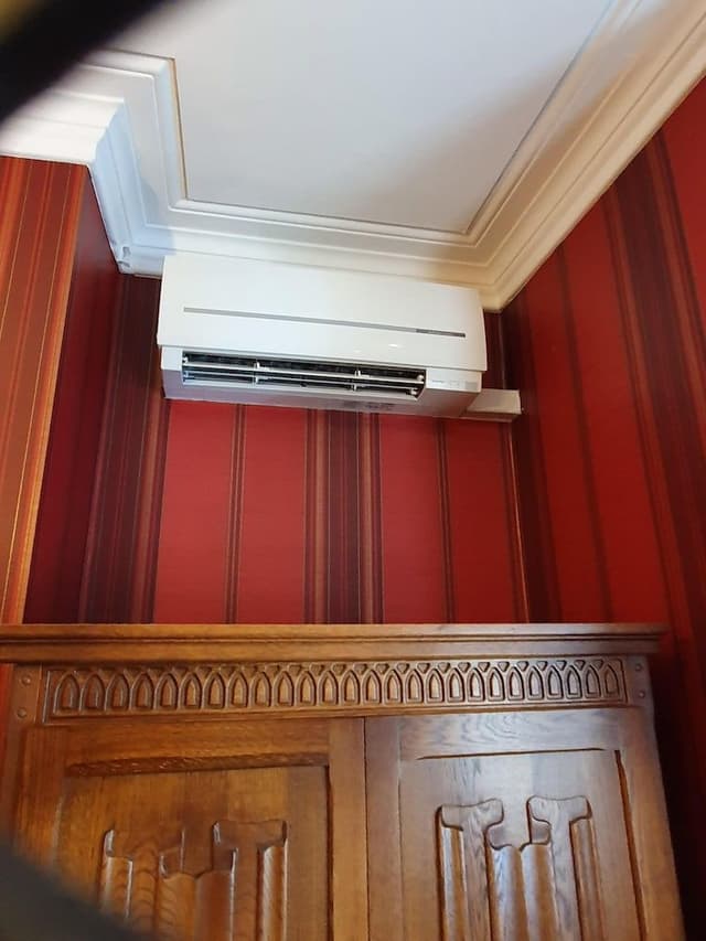 Double Room, Ensuite (Oak Four Poster)