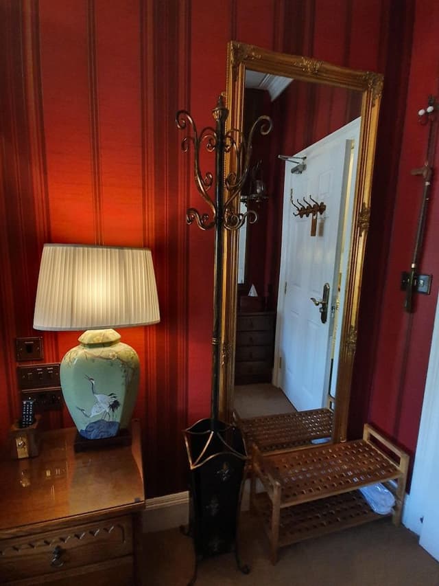 Double Room, Ensuite (Oak Four Poster)