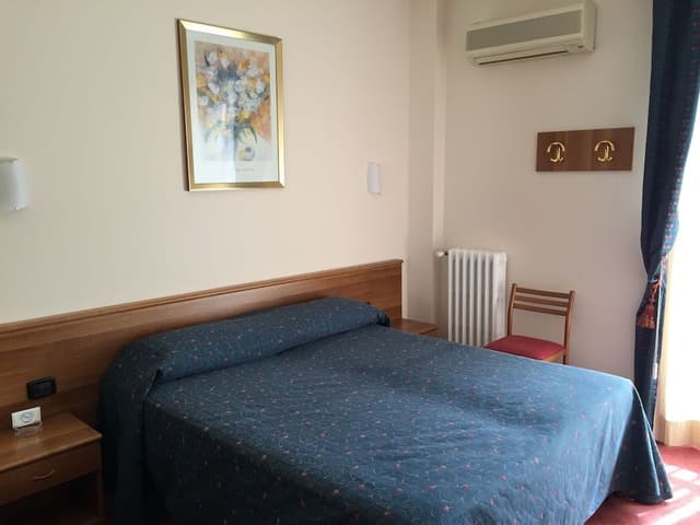 Economy Double Room, 1 Queen Bed